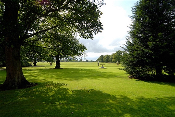 Hull, East Yorkshire open space walks attraction